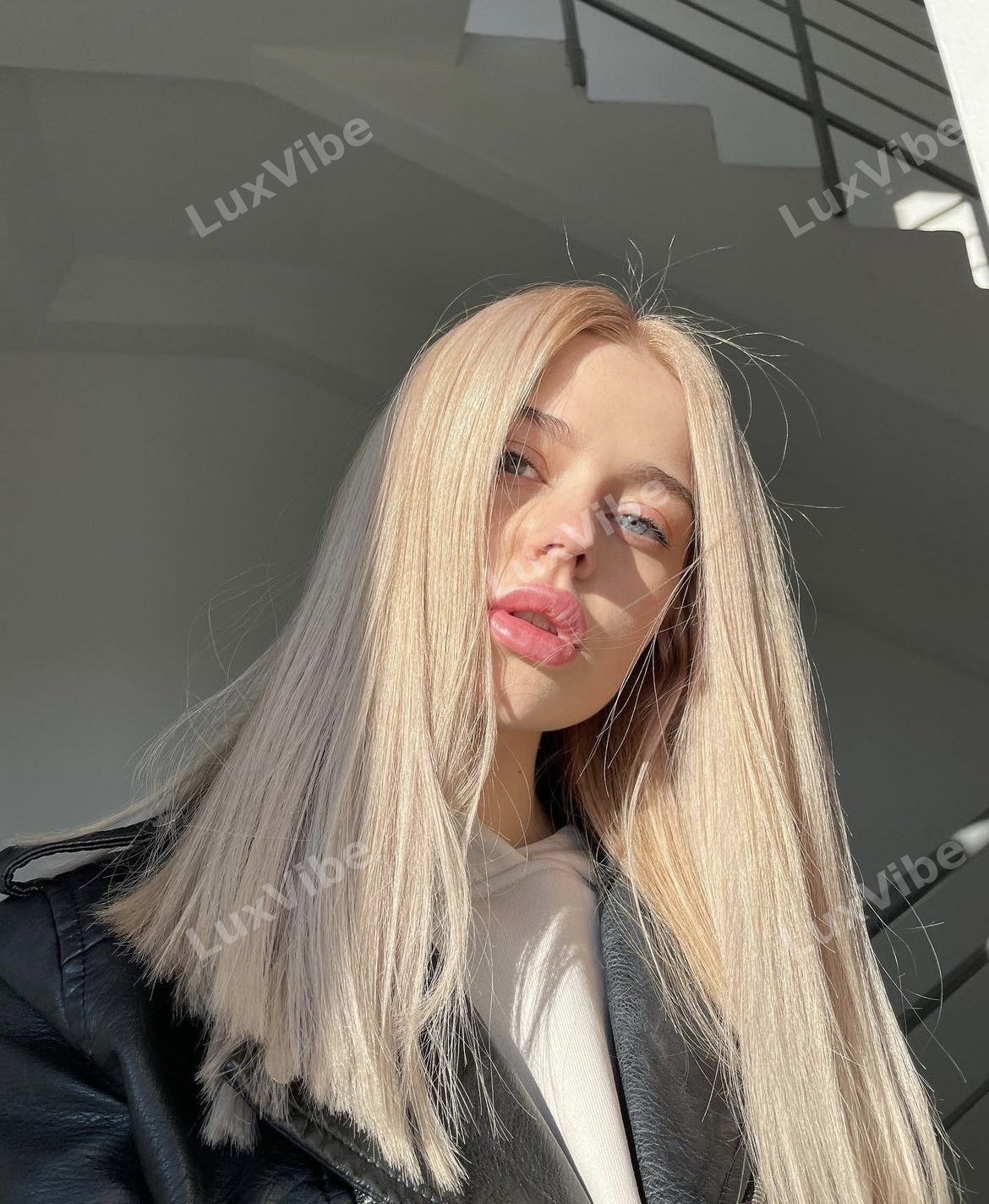 Яна