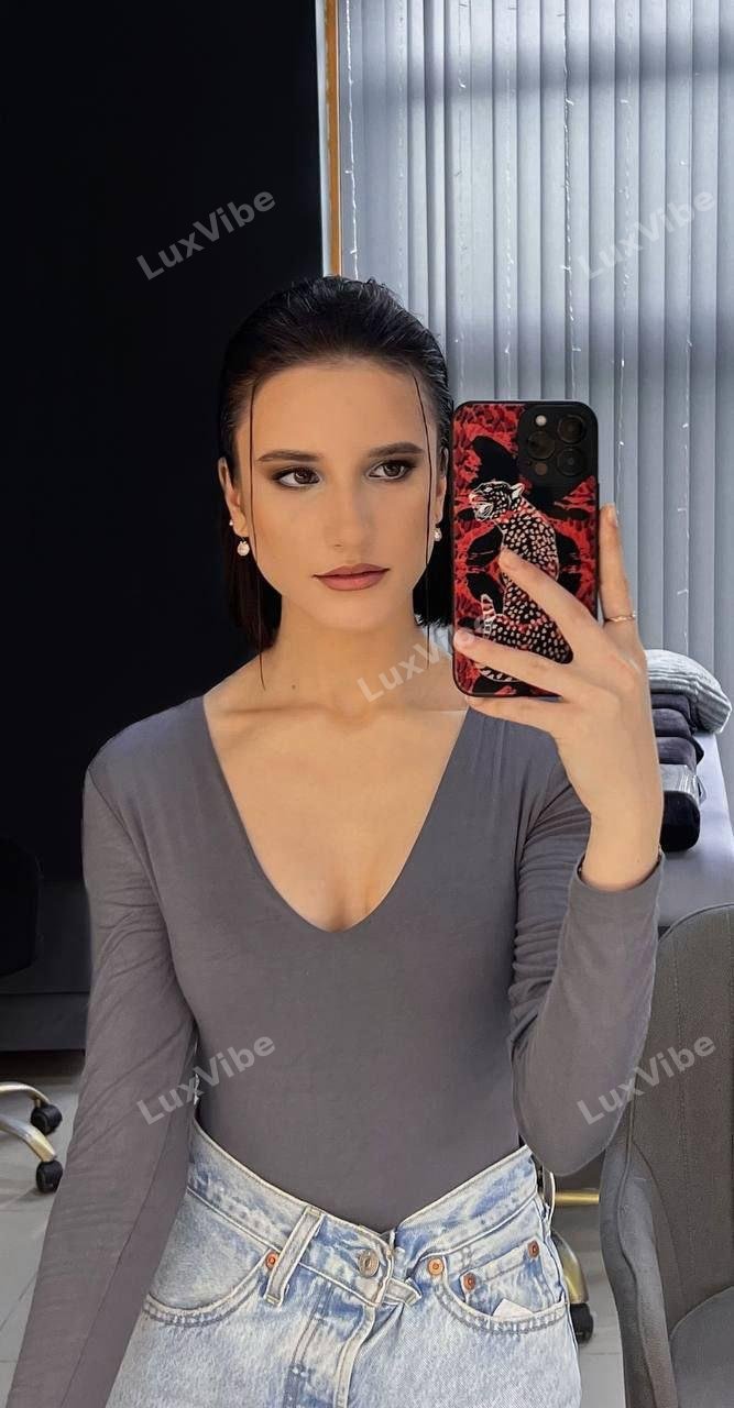 Алина