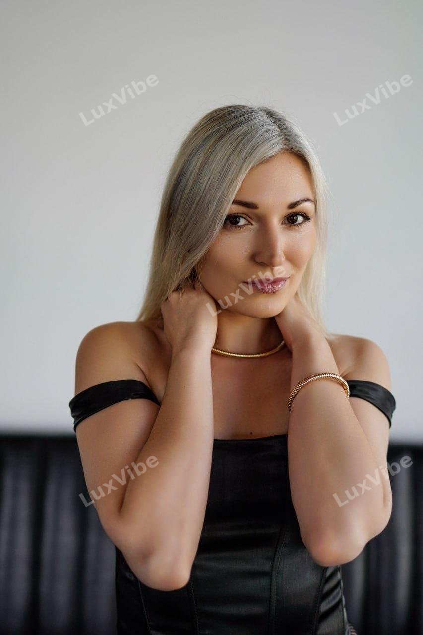 Ева