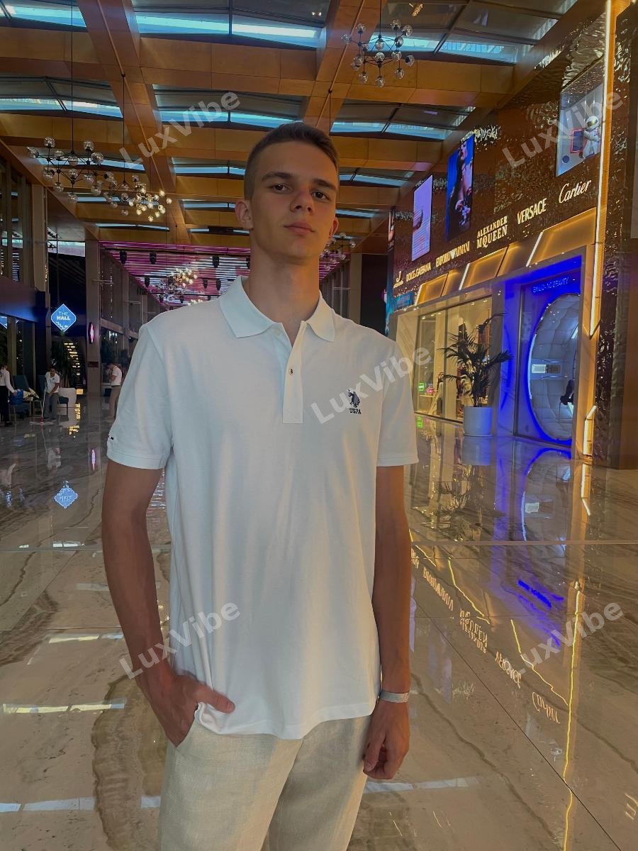 Роман 