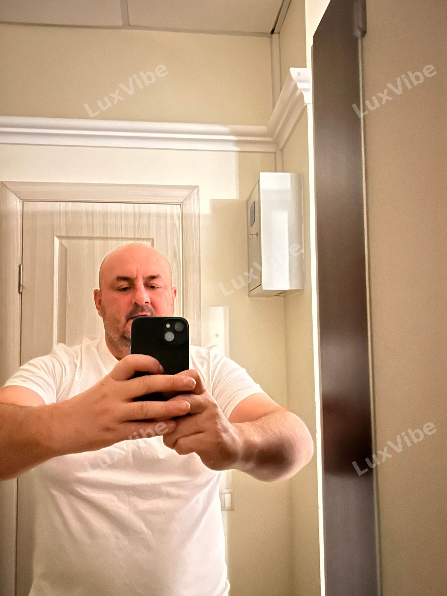 Денис