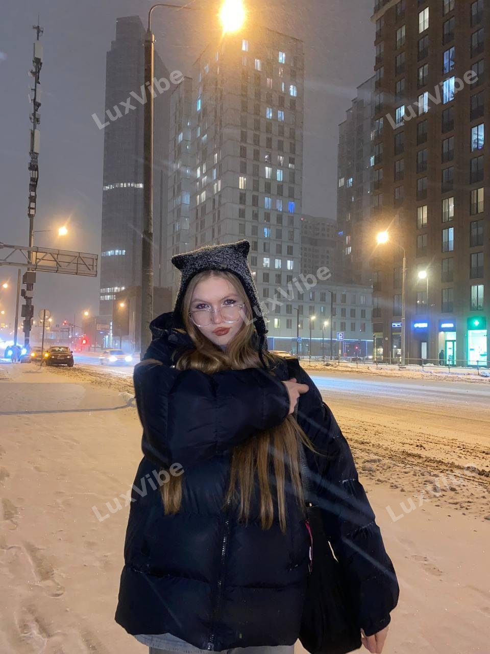 Оля