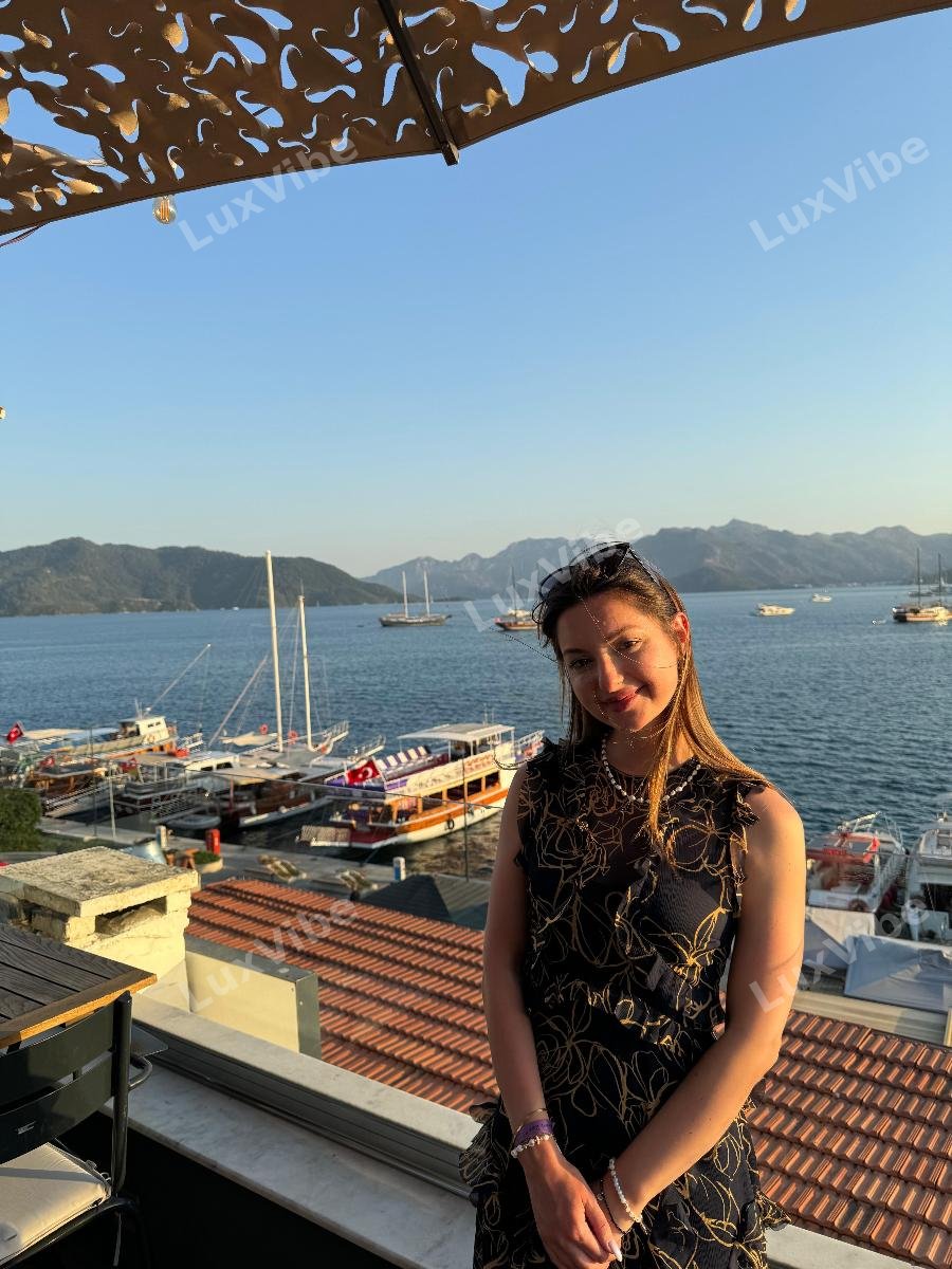 Anastasiia 