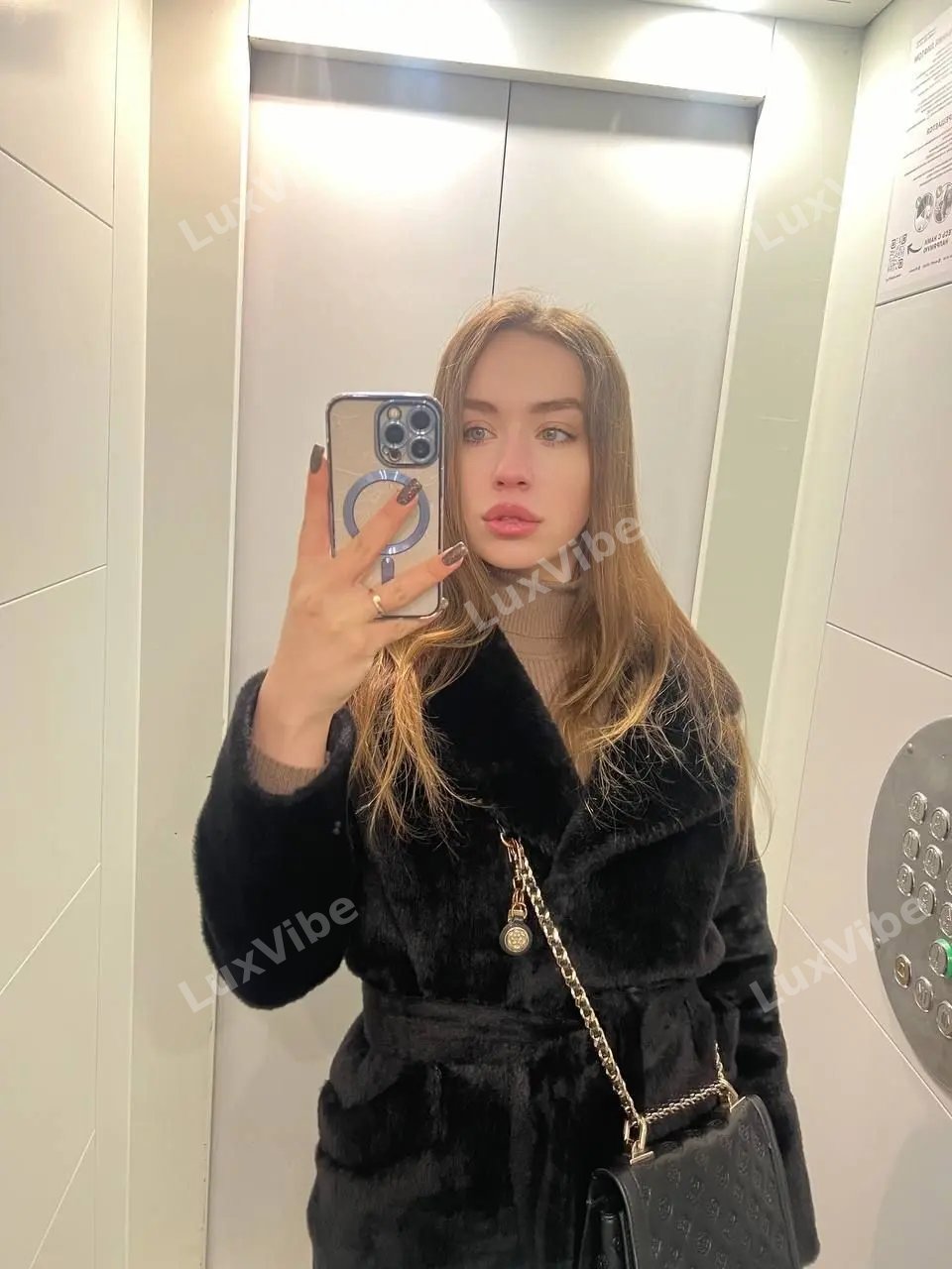 Алекс