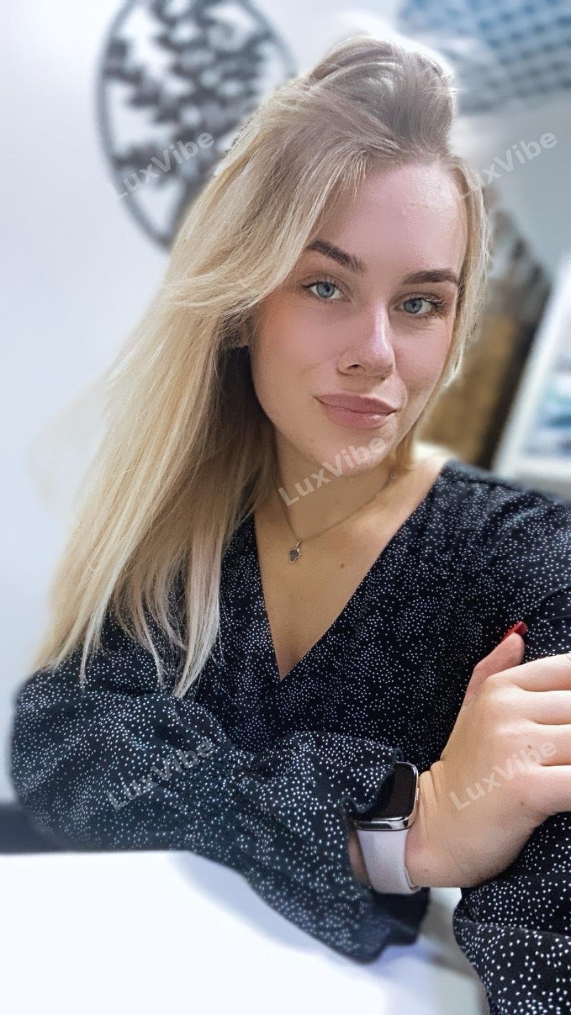 Anna-Rose