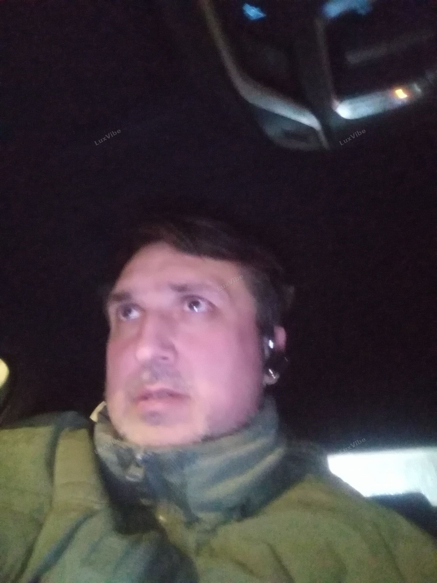 Артём