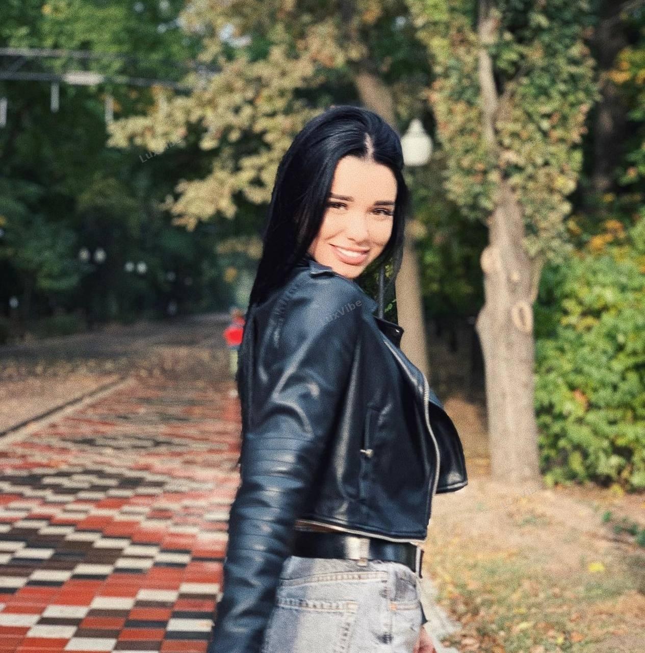 Полина