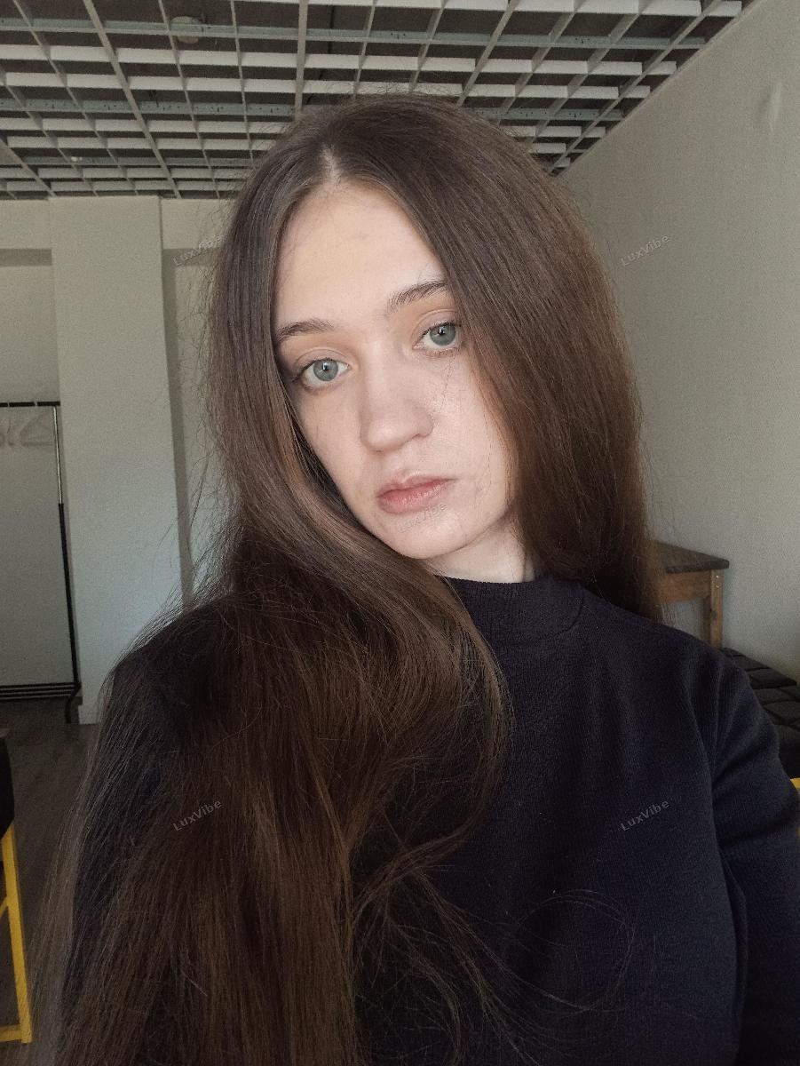 Аня