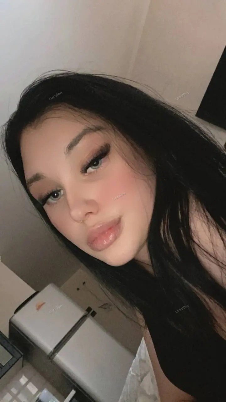 Аня