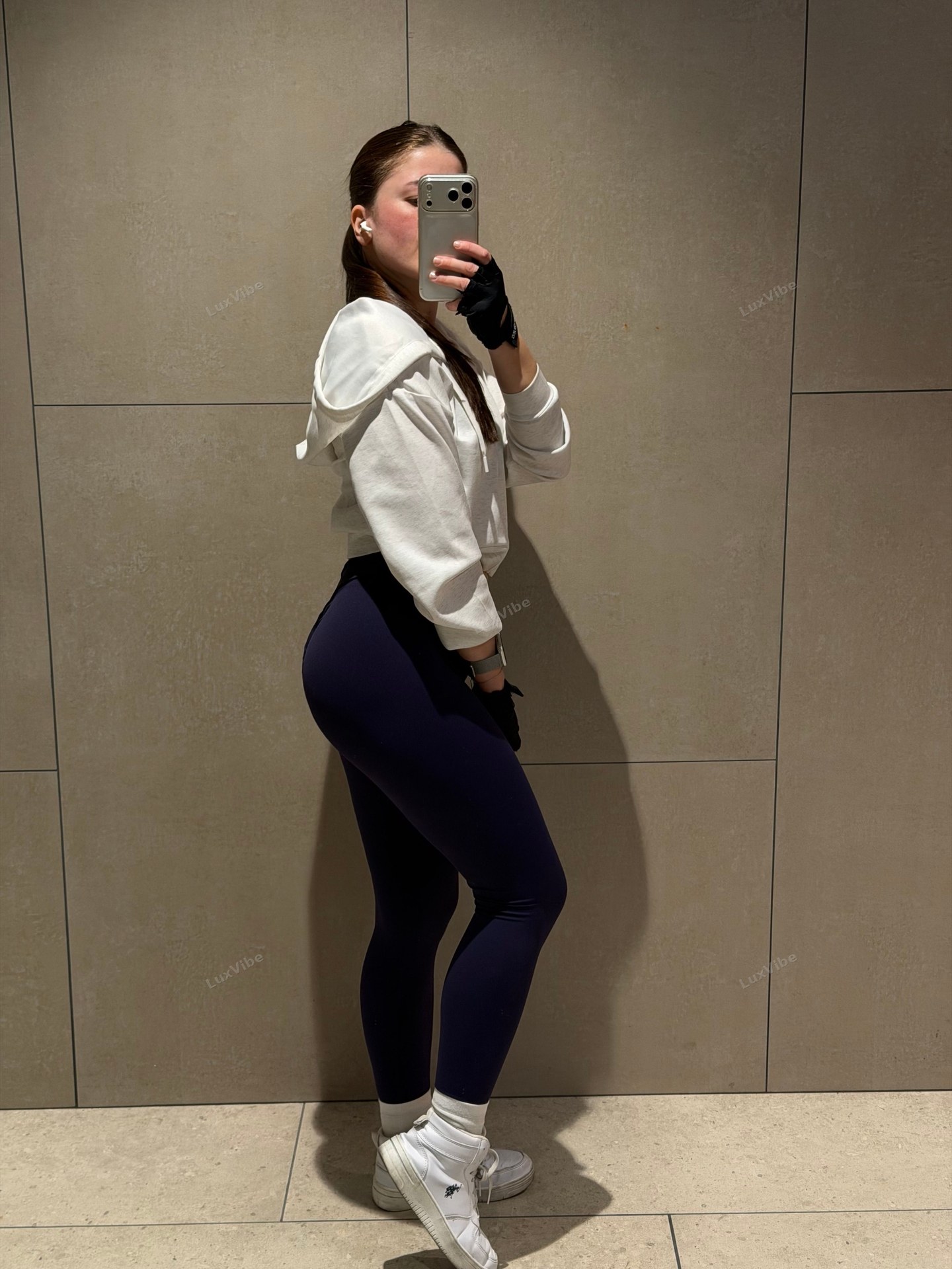 Полина